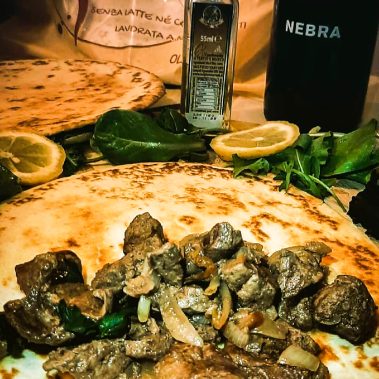 Piadina con fegato alla veneziana al tartufo